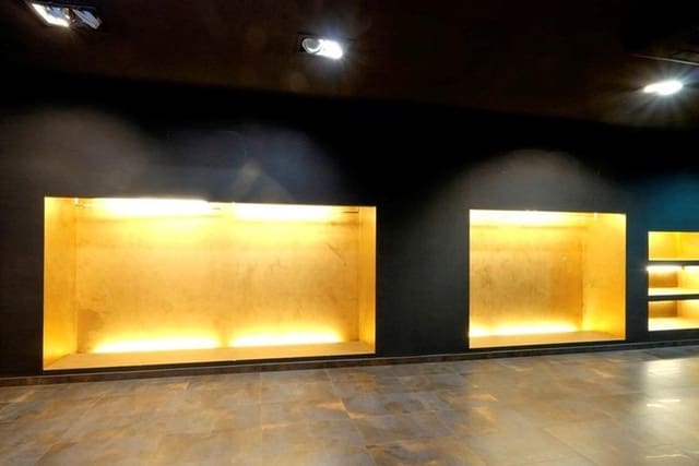 Erhverv til salg i Centro, Granada by - € 395.000 (Ref: 8923802)