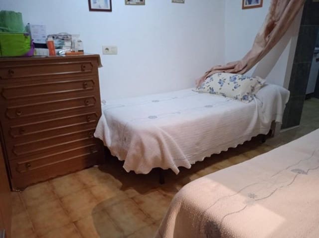 4 soveværelse Finca/Landehus til salg i Montillana - € 61.000 (Ref: 8923806)