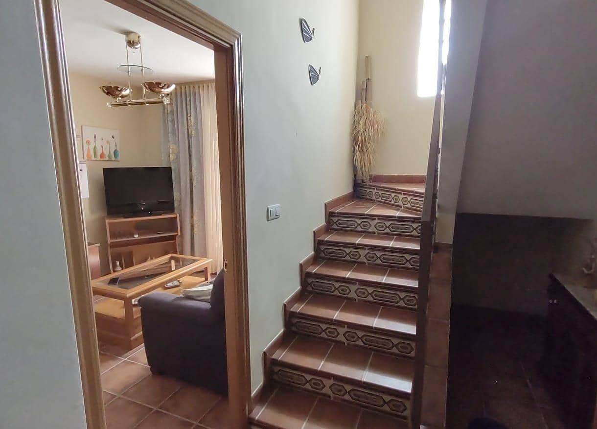 5 soveværelse Rækkehus til salg i Jayena - € 99.900 (Ref: 8932392)