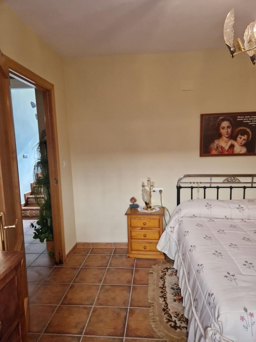 5 soveværelse Rækkehus til salg i Jayena - € 99.900 (Ref: 8932392)