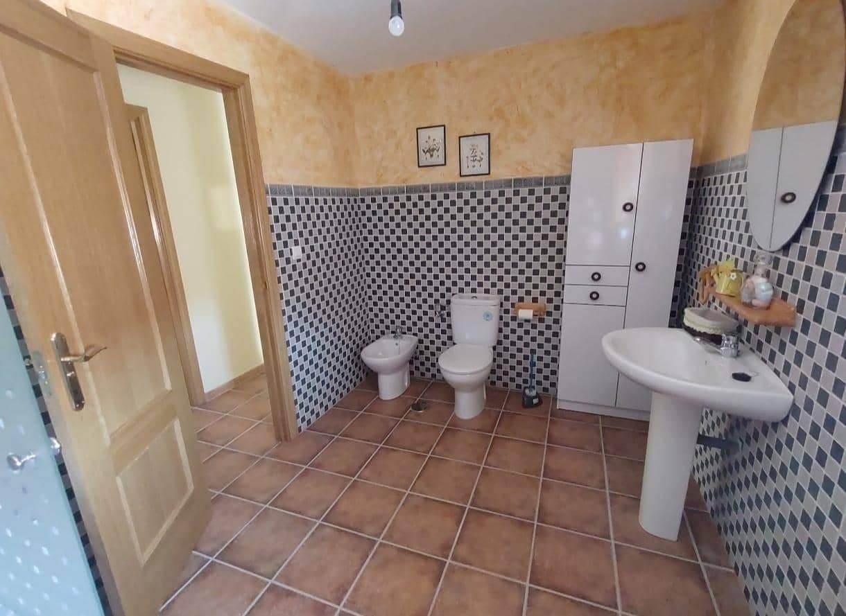 5 soveværelse Rækkehus til salg i Jayena - € 99.900 (Ref: 8932392)