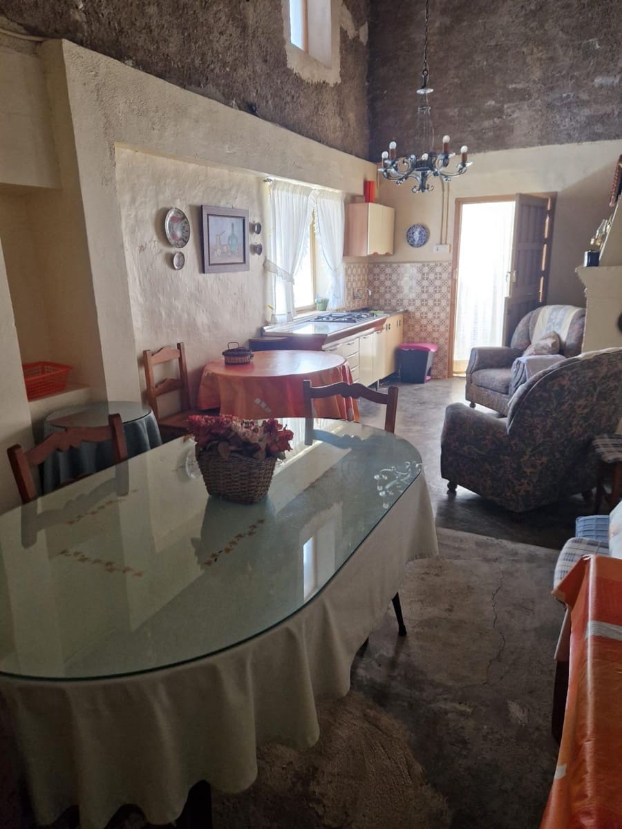 5 soveværelse Rækkehus til salg i Jayena - € 99.900 (Ref: 8932392)