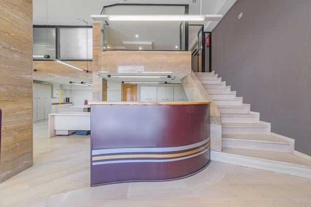 Commercial for sale in Cerrillo de Maracena - Periodistas, Granada city - € 349,900 (Ref: 8943960)