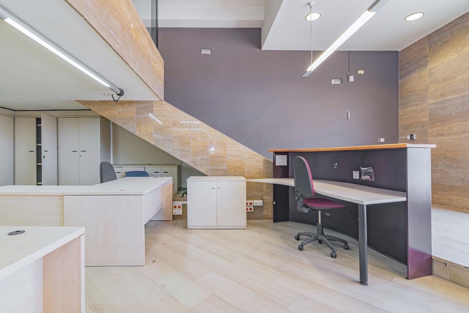 Erhverv til salg i Granada by - € 349.900 (Ref: 8943960)