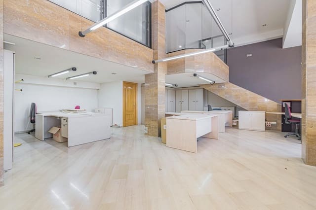 Commercial for sale in Cerrillo de Maracena - Periodistas, Granada city - € 349,900 (Ref: 8943960)