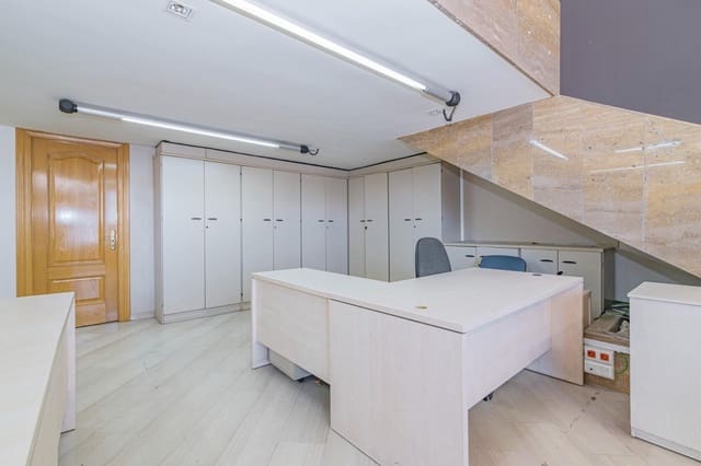 Commercial for sale in Cerrillo de Maracena - Periodistas, Granada city - € 349,900 (Ref: 8943960)