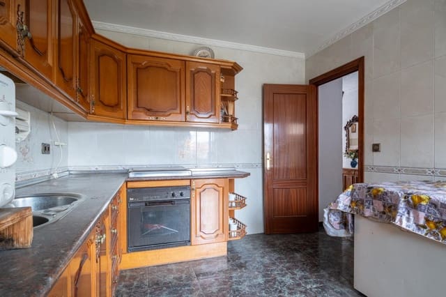 4 soveværelse Byhus til salg i Puerto Lope, Moclín med garage - € 95.000 (Ref: 8949478)