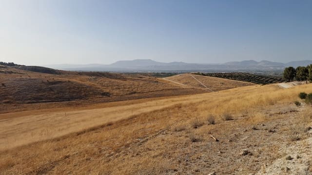 Grunde uden byggetilladelser til salg i Santa Fe - € 300.000 (Ref: 8950578)