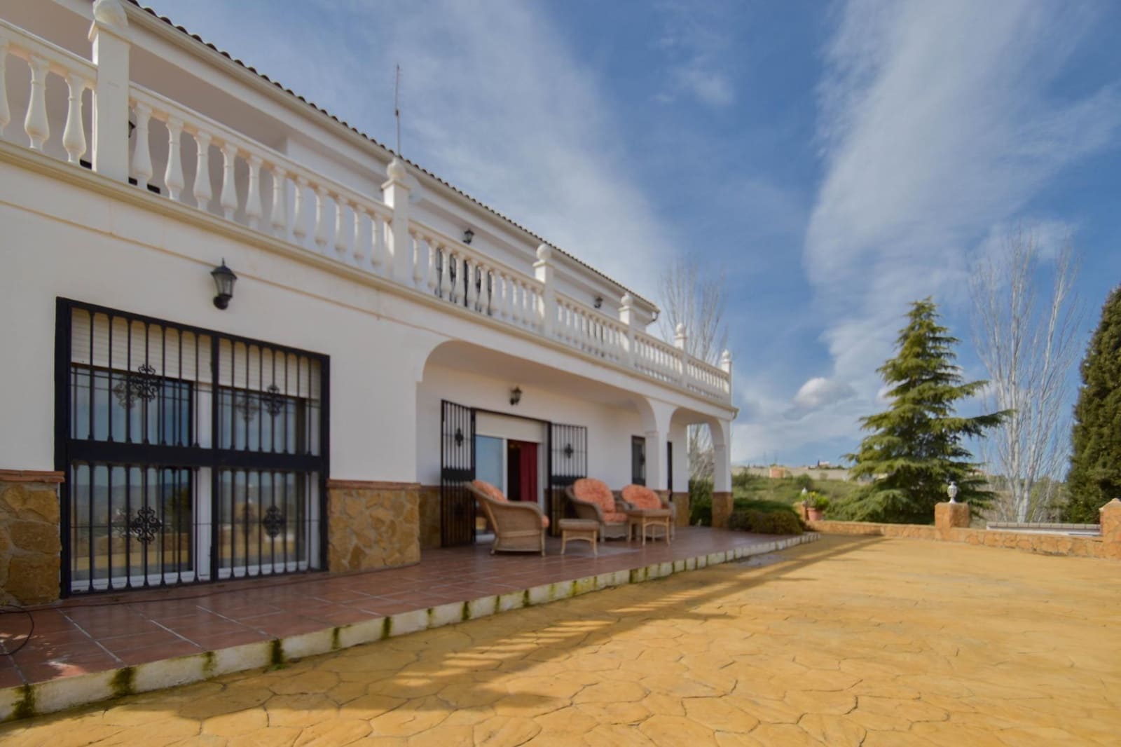 5 soveværelse Villa til salg i Moraleda de Zafayona med swimmingpool garage - € 320.000 (Ref: 8950580)