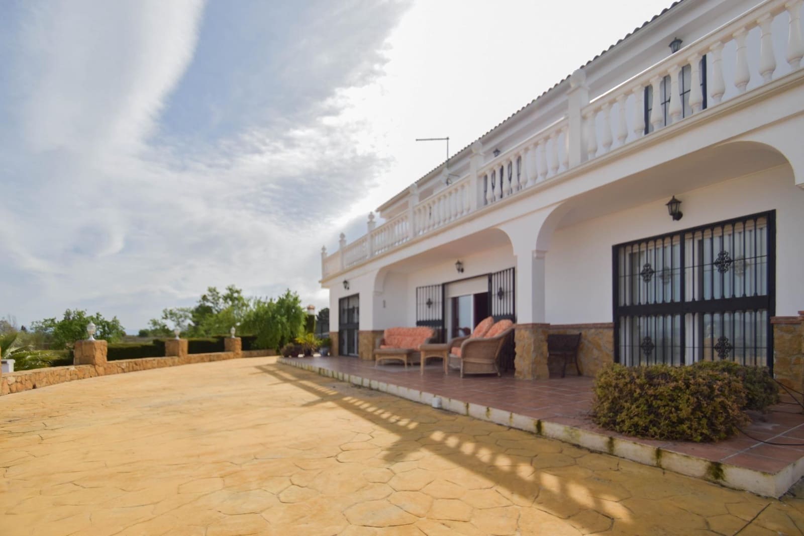 5 soveværelse Villa til salg i Moraleda de Zafayona med swimmingpool garage - € 320.000 (Ref: 8950580)