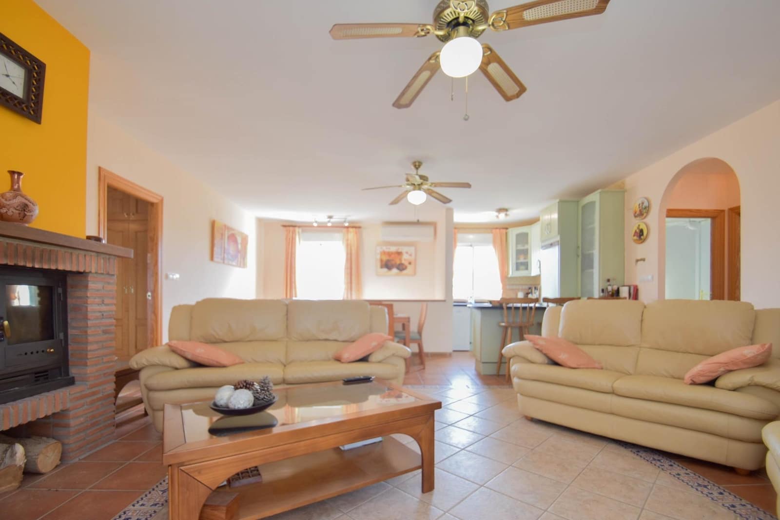 5 soveværelse Villa til salg i Moraleda de Zafayona med swimmingpool garage - € 320.000 (Ref: 8950580)