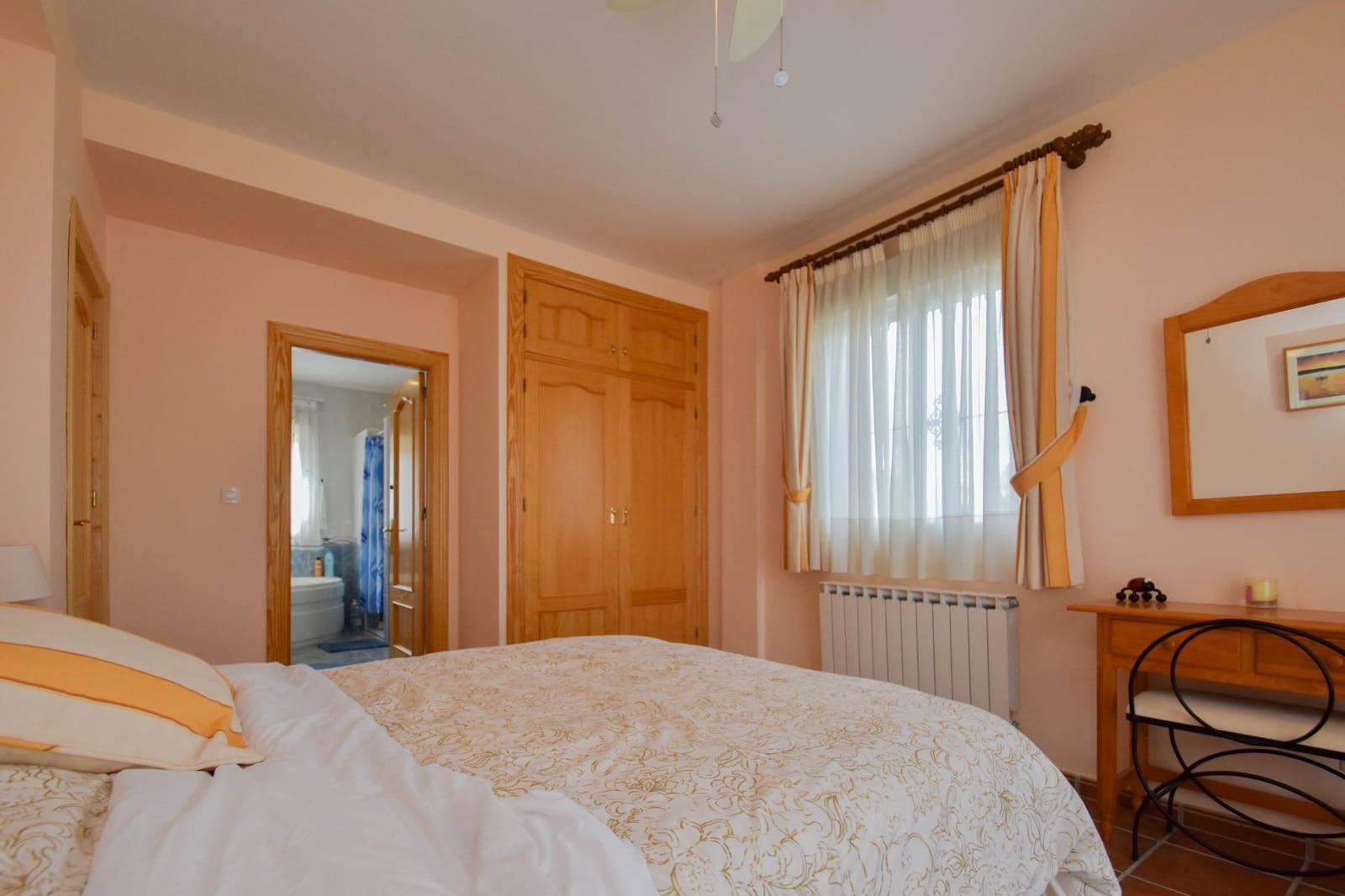 5 soveværelse Villa til salg i Moraleda de Zafayona med swimmingpool garage - € 320.000 (Ref: 8950580)