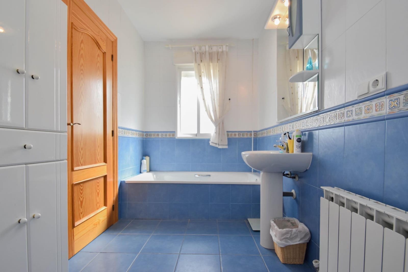 5 soveværelse Villa til salg i Moraleda de Zafayona med swimmingpool garage - € 320.000 (Ref: 8950580)