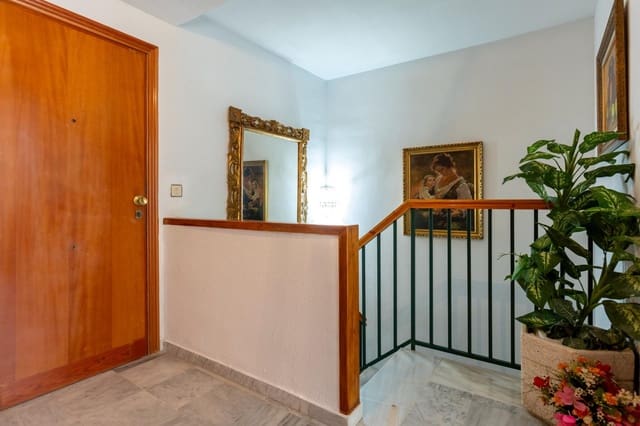 3 bedroom Apartment for sale in Salobreña with pool - € 285,000 (Ref: 8968233)