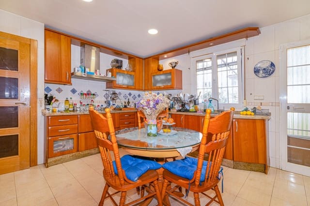 5 Zimmer Villa zu verkaufen in Ogíjares - 329.900 € (Ref: 8976098)