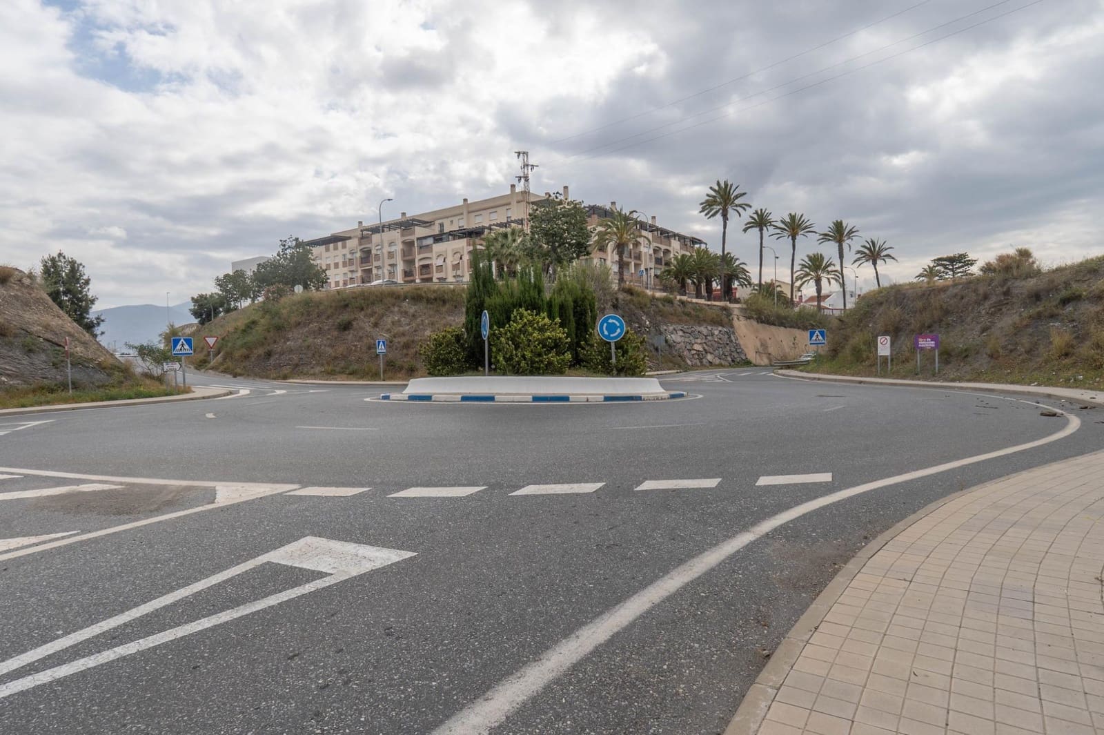 Byggetomt til salgs i Salobrena - € 2 000 000 (Ref: 8979086)