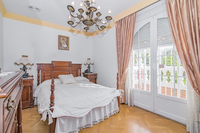 6 soveværelse Villa til salg i Ogíjares med swimmingpool garage - € 459.000 (Ref: 8982293)