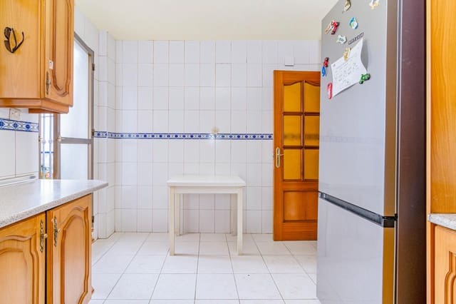 3 soverom Hus til salgs i Albolote - € 189 000 (Ref: 8992133)