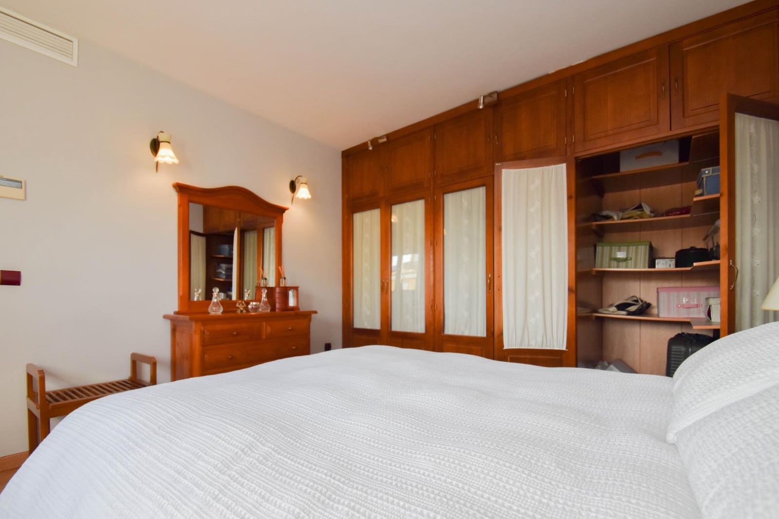 7 soveværelse Villa til salg i Cullar Vega med swimmingpool garage - € 394.000 (Ref: 8994115)