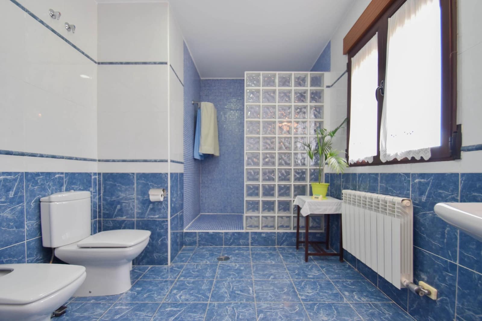 7 soveværelse Villa til salg i Cullar Vega med swimmingpool garage - € 394.000 (Ref: 8994115)