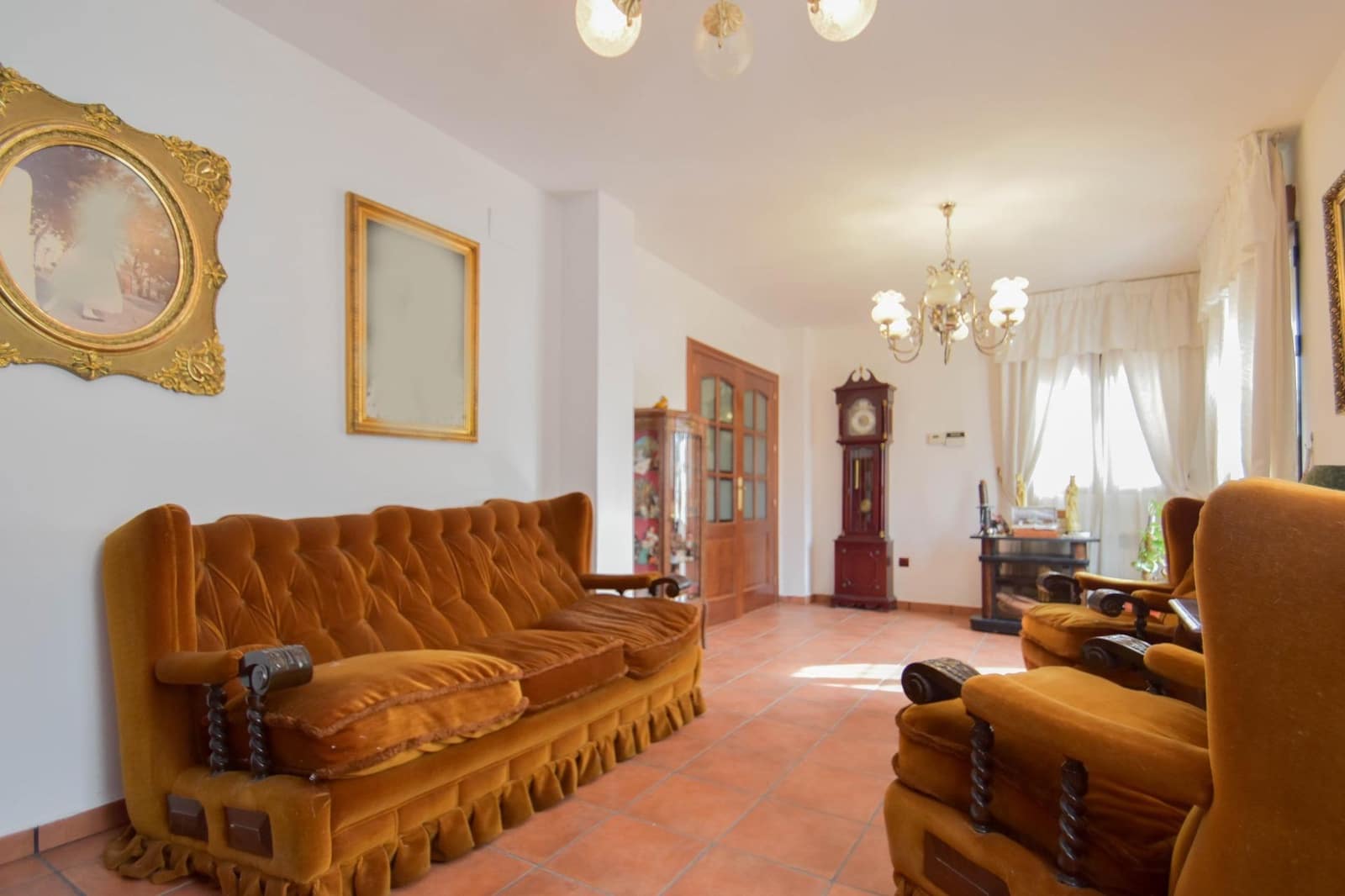 7 soveværelse Villa til salg i Cullar Vega med swimmingpool garage - € 394.000 (Ref: 8994115)