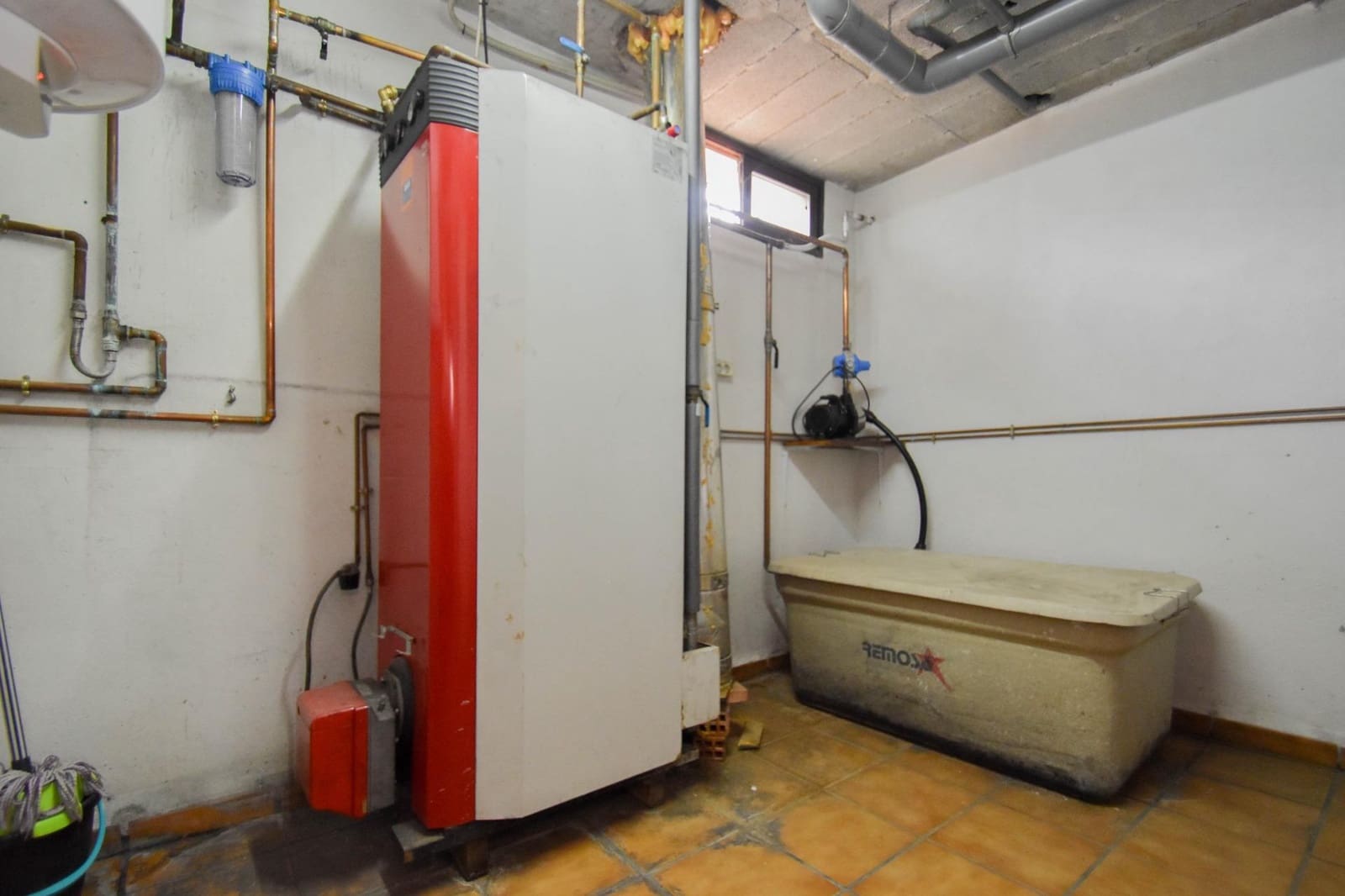 7 soveværelse Villa til salg i Cullar Vega med swimmingpool garage - € 394.000 (Ref: 8994115)