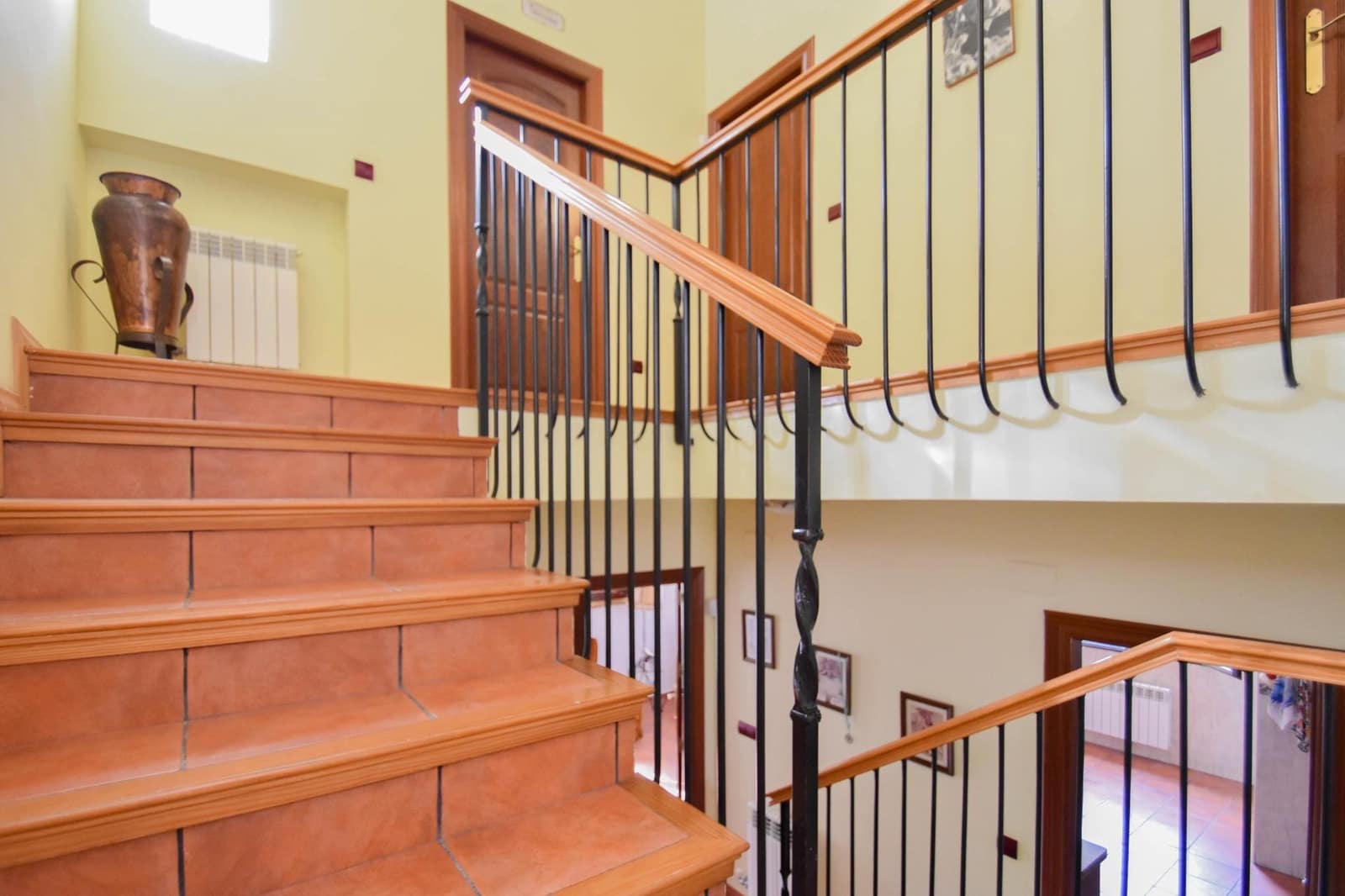 7 soveværelse Villa til salg i Cullar Vega med swimmingpool garage - € 394.000 (Ref: 8994115)