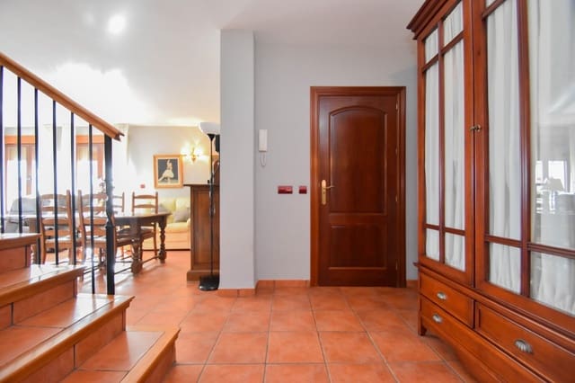 7 soveværelse Villa til salg i Cúllar Vega med swimmingpool garage - € 394.000 (Ref: 8994115)