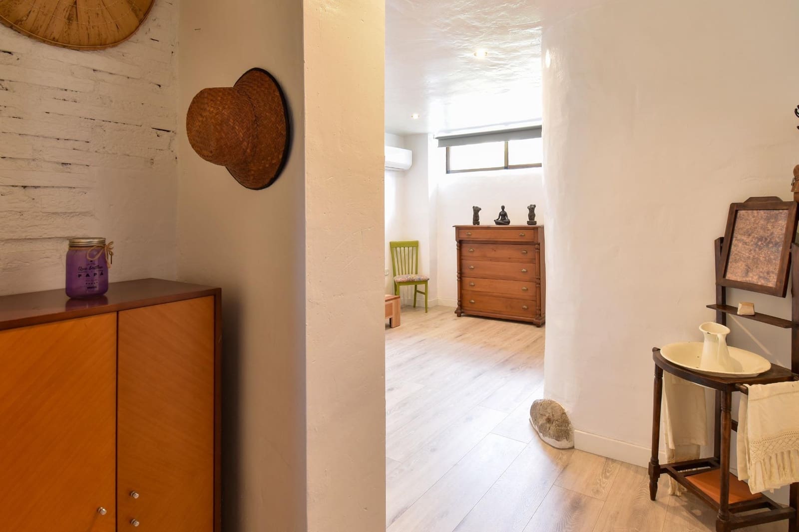 5 soveværelse Finca/Landehus til salg i Niguelas med garage - € 450.000 (Ref: 8994601)