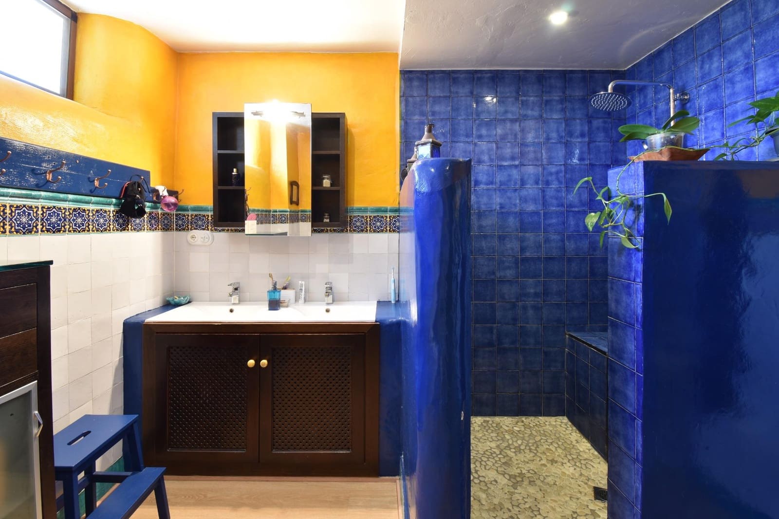 5 soveværelse Finca/Landehus til salg i Niguelas med garage - € 450.000 (Ref: 8994601)