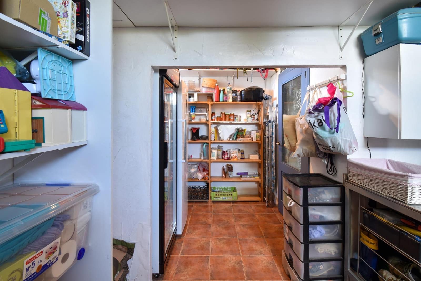 5 soveværelse Finca/Landehus til salg i Niguelas med garage - € 450.000 (Ref: 8994601)