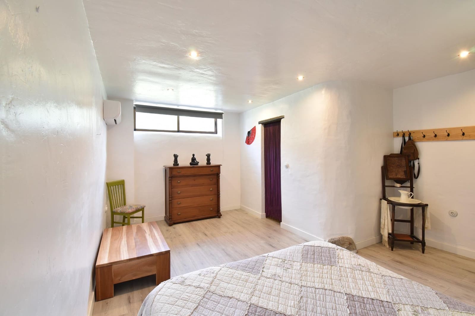 5 soveværelse Finca/Landehus til salg i Niguelas med garage - € 450.000 (Ref: 8994601)