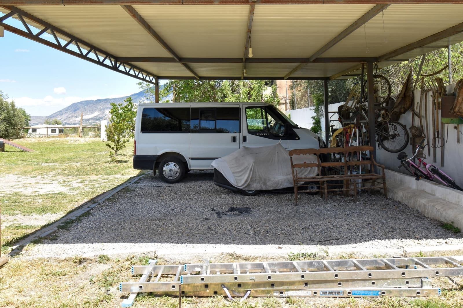 5 soveværelse Finca/Landehus til salg i Niguelas med garage - € 450.000 (Ref: 8994601)