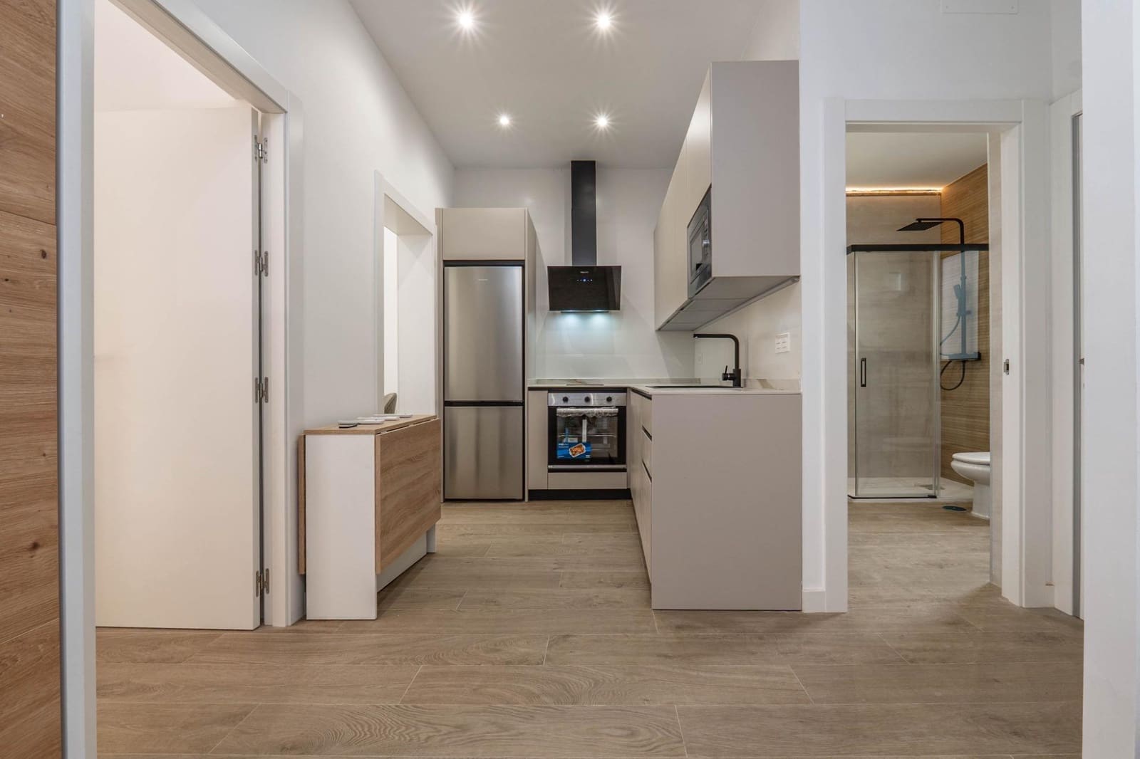 2 soveværelse Lejlighed til salg i Granada by - € 199.900 (Ref: 9001582)