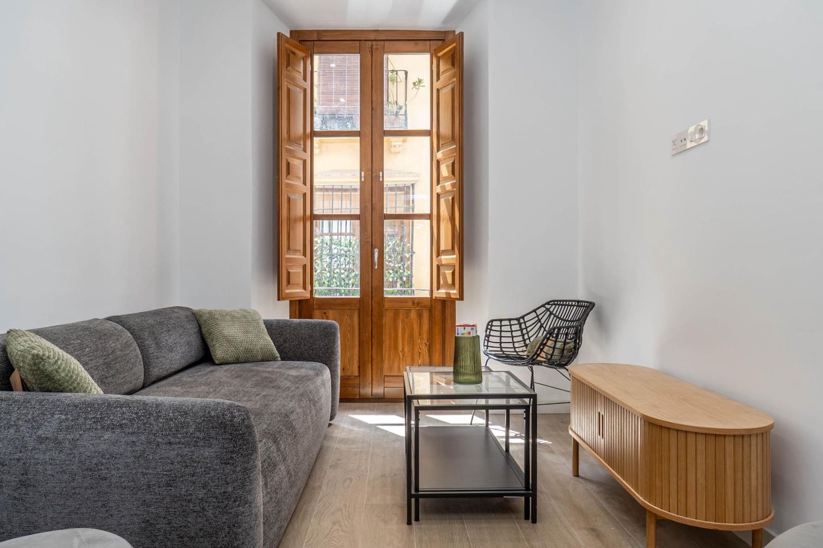 2 soveværelse Lejlighed til salg i Granada by - € 199.900 (Ref: 9001582)