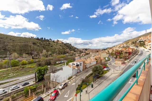 3 chambre Penthouse à vendre à Carretera de la Sierra, Grenade ville - 360 000 € (Ref: 9001583)