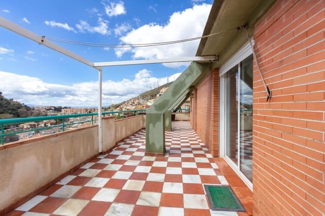 3 chambre Penthouse à vendre à Carretera de la Sierra, Grenade ville - 360 000 € (Ref: 9001583)