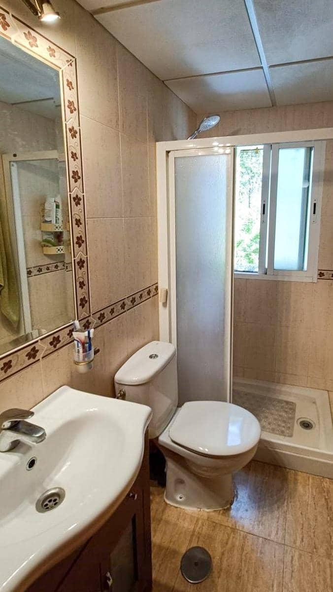 3 soveværelse Semi-Rækkehus til salg i Alfacar med swimmingpool - € 299.000 (Ref: 9003587)