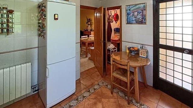 3 soverom Kjedet enebolig til salgs i Alfacar med svømmebasseng - € 299 000 (Ref: 9003587)