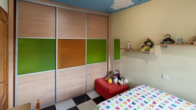 3 soveværelse Semi-Rækkehus til salg i Alfacar med swimmingpool - € 299.000 (Ref: 9003587)