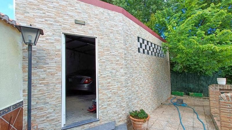 3 soveværelse Semi-Rækkehus til salg i Alfacar med swimmingpool - € 299.000 (Ref: 9003587)