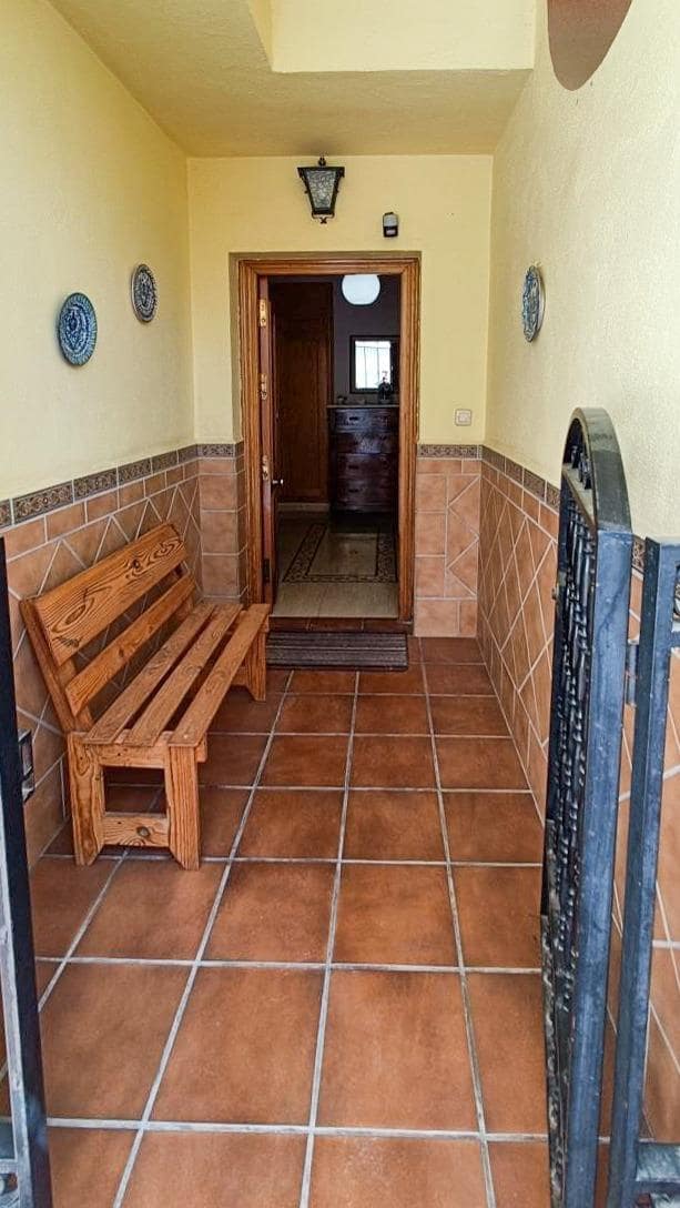 3 soveværelse Semi-Rækkehus til salg i Alfacar med swimmingpool - € 299.000 (Ref: 9003587)