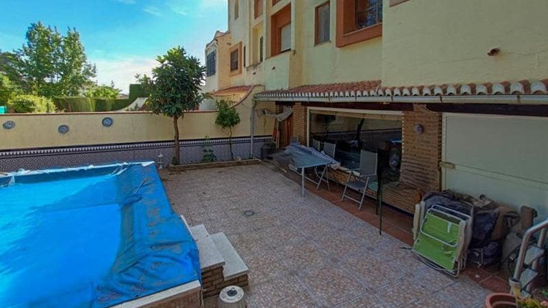 3 soveværelse Semi-Rækkehus til salg i Alfacar med swimmingpool - € 299.000 (Ref: 9003587)