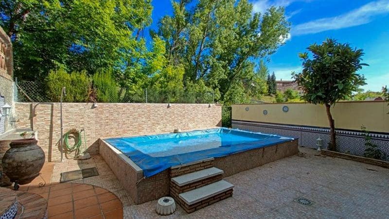 3 soveværelse Semi-Rækkehus til salg i Alfacar med swimmingpool - € 299.000 (Ref: 9003587)