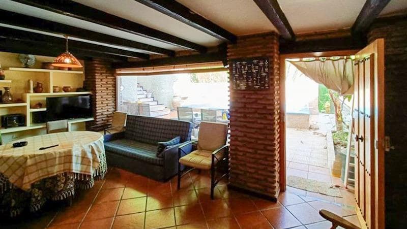 3 soveværelse Semi-Rækkehus til salg i Alfacar med swimmingpool - € 299.000 (Ref: 9003587)