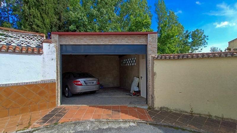 3 soveværelse Semi-Rækkehus til salg i Alfacar med swimmingpool - € 299.000 (Ref: 9003587)