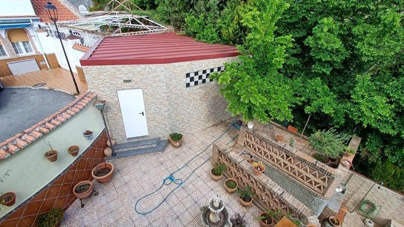 3 soveværelse Semi-Rækkehus til salg i Alfacar med swimmingpool - € 299.000 (Ref: 9003587)