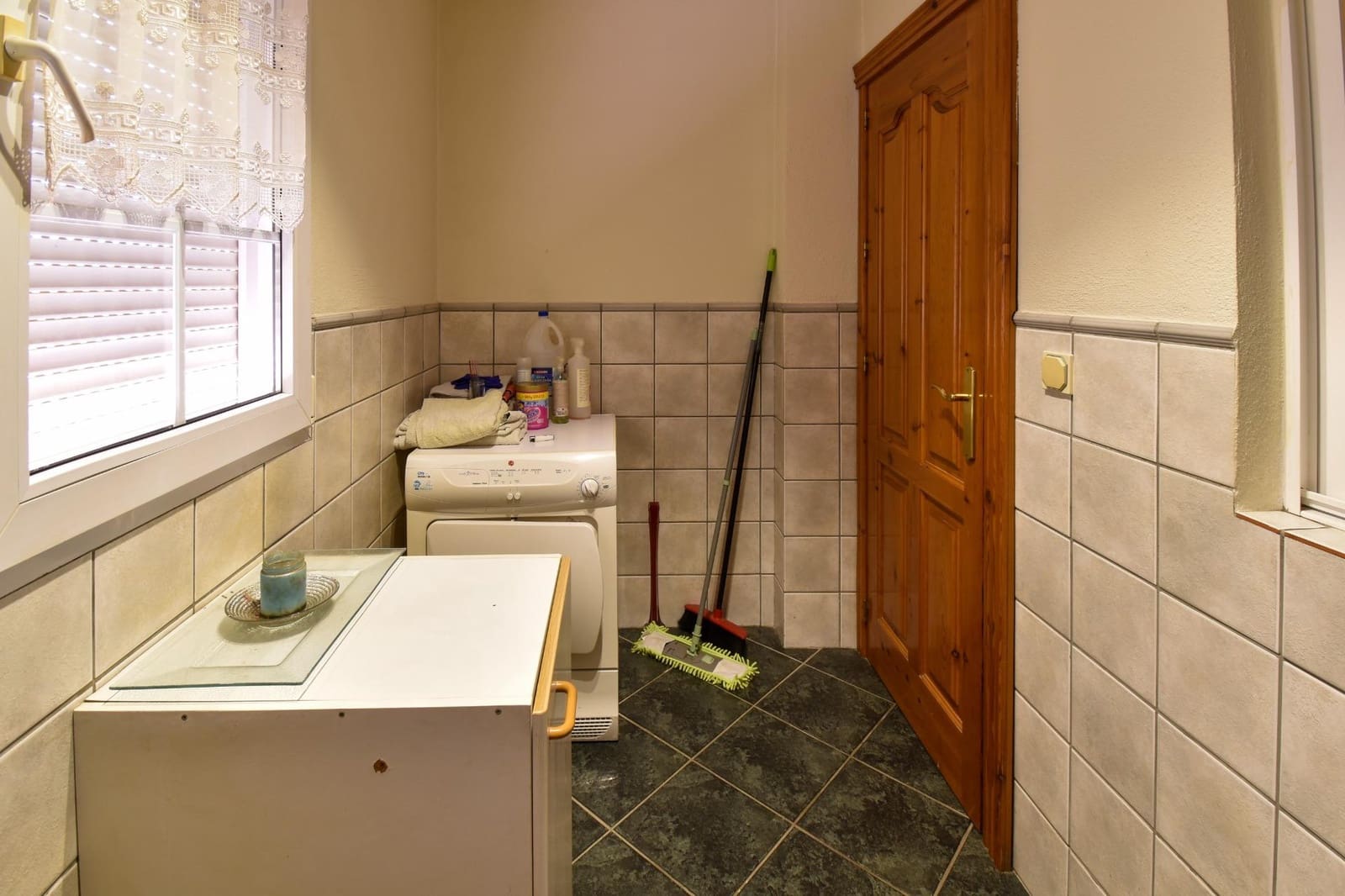 6 soveværelse Villa til salg i Padul med swimmingpool garage - € 515.000 (Ref: 9012534)