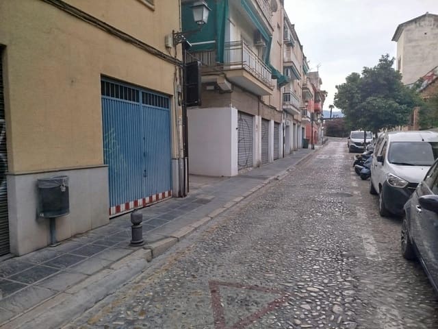 Garage til salg i Granada by - € 47.000 (Ref: 9026671)