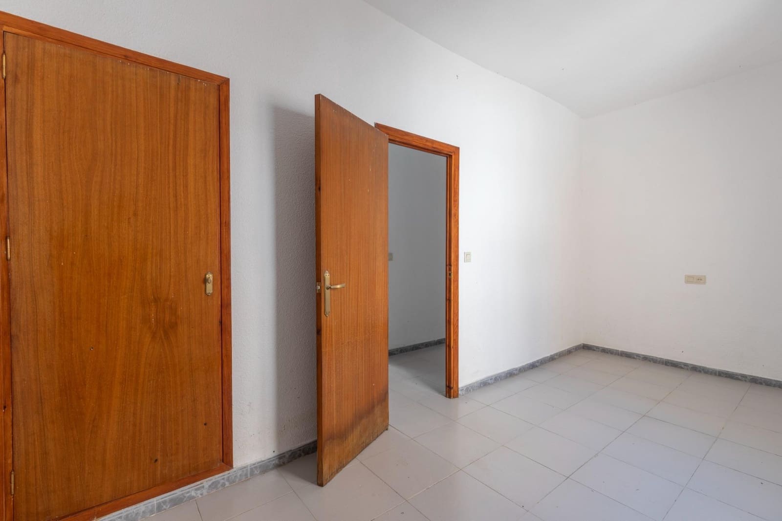 3 soveværelse Byhus til salg i Alhendin med garage - € 115.000 (Ref: 9029485)